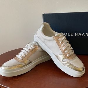 Cole Haan women’s size 9 Op Rally Court Sneaker white, rose gold rose